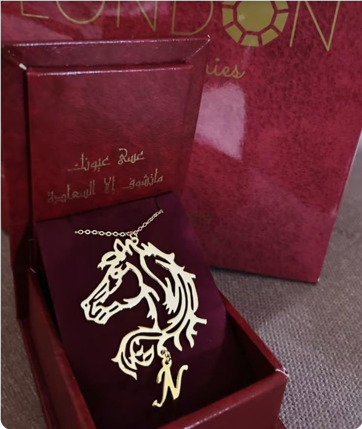 Picture of Horse car pendant