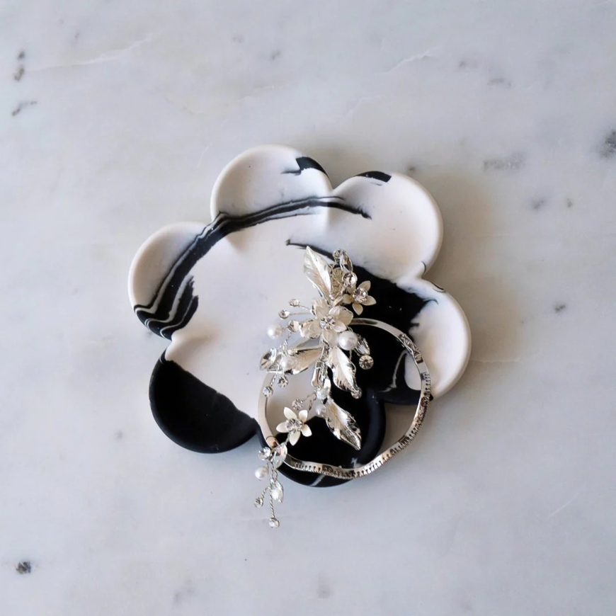 Picture of  Flower Trinket-Black & White