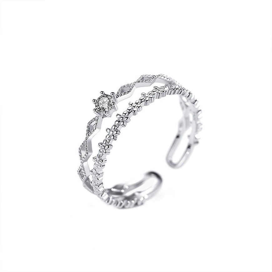 Picture of Women's ring in the shape of a crown made of silver 