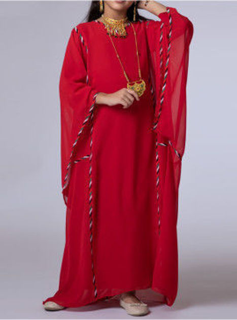 Picture of Emirati dress with kandora