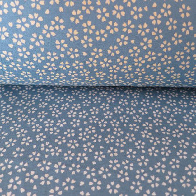 Picture of Tissu bleu motif petites fleurs de cerisier